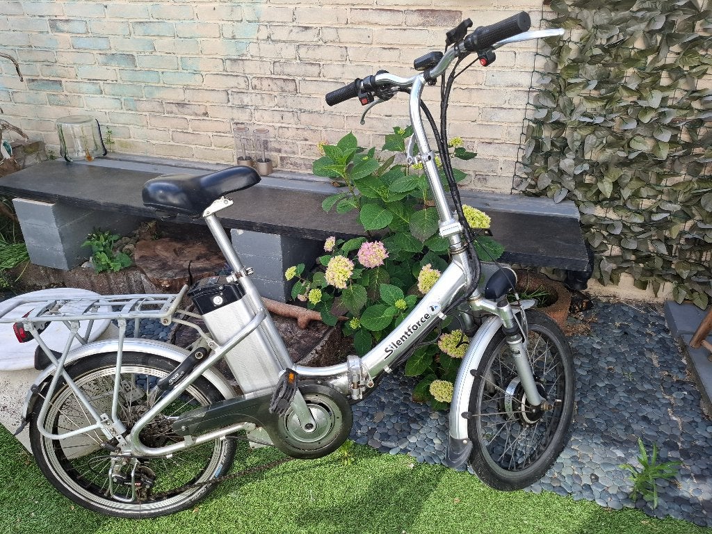 Electrische Vouwfiets, Fietsen en Brommers, Elektrische fietsen, Ophalen, Gebruikt, 50 km per accu of meer, Overige merken