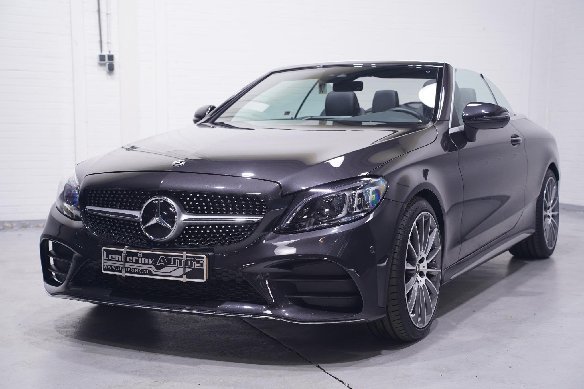 Mercedes-Benz C-klasse Cabrio 180 AMG Line AMG Styling Camer, Auto's, Automaat, Cabriolet, 4 stoelen, Automatische klimaatregeling