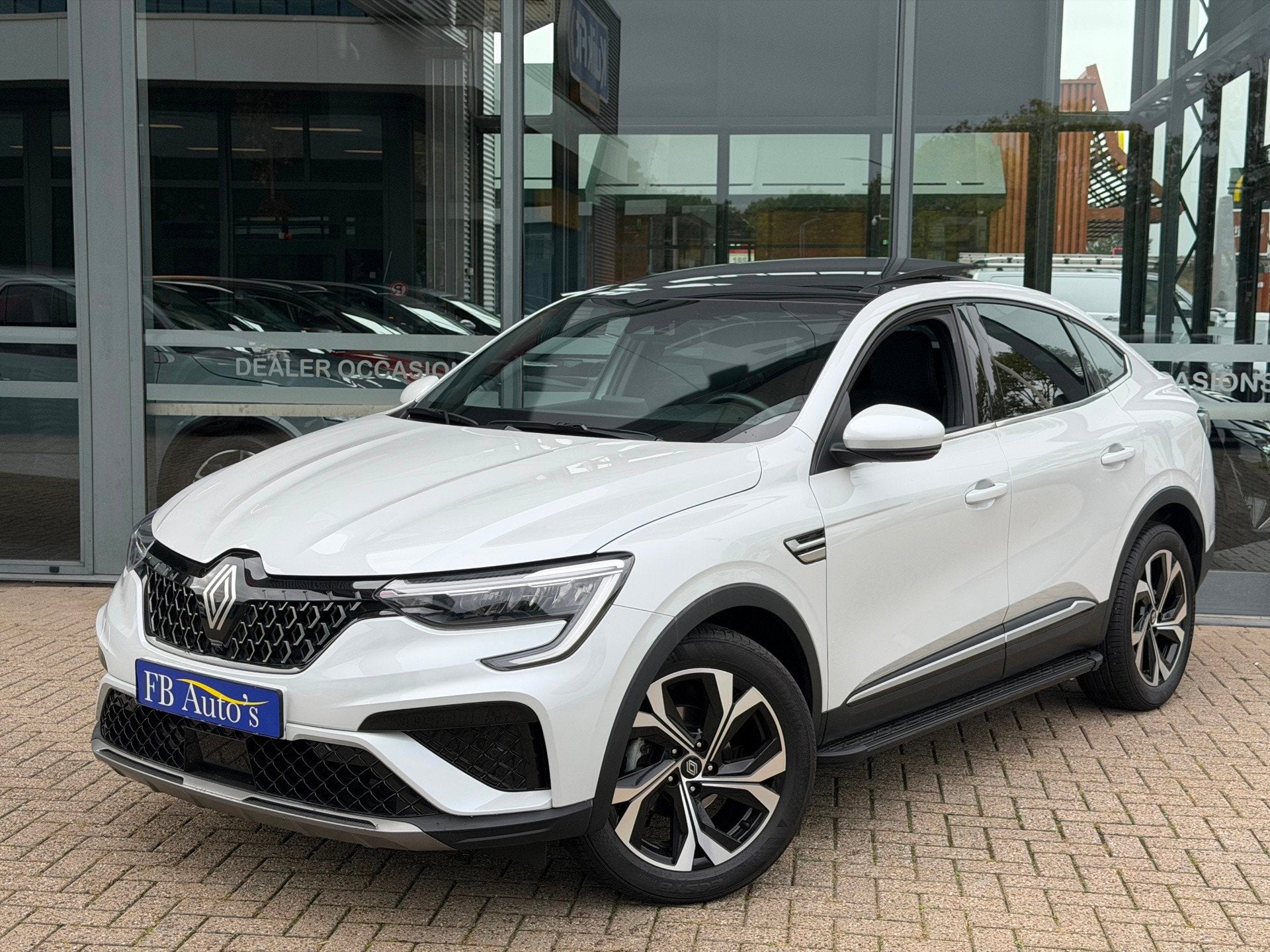 Renault ARKANA TCe Hybride 140 Tech Airco Lmv Navi Camera Pa, Auto's, Arkana, Gebruikt, 4 cilinders, Leder en Stof