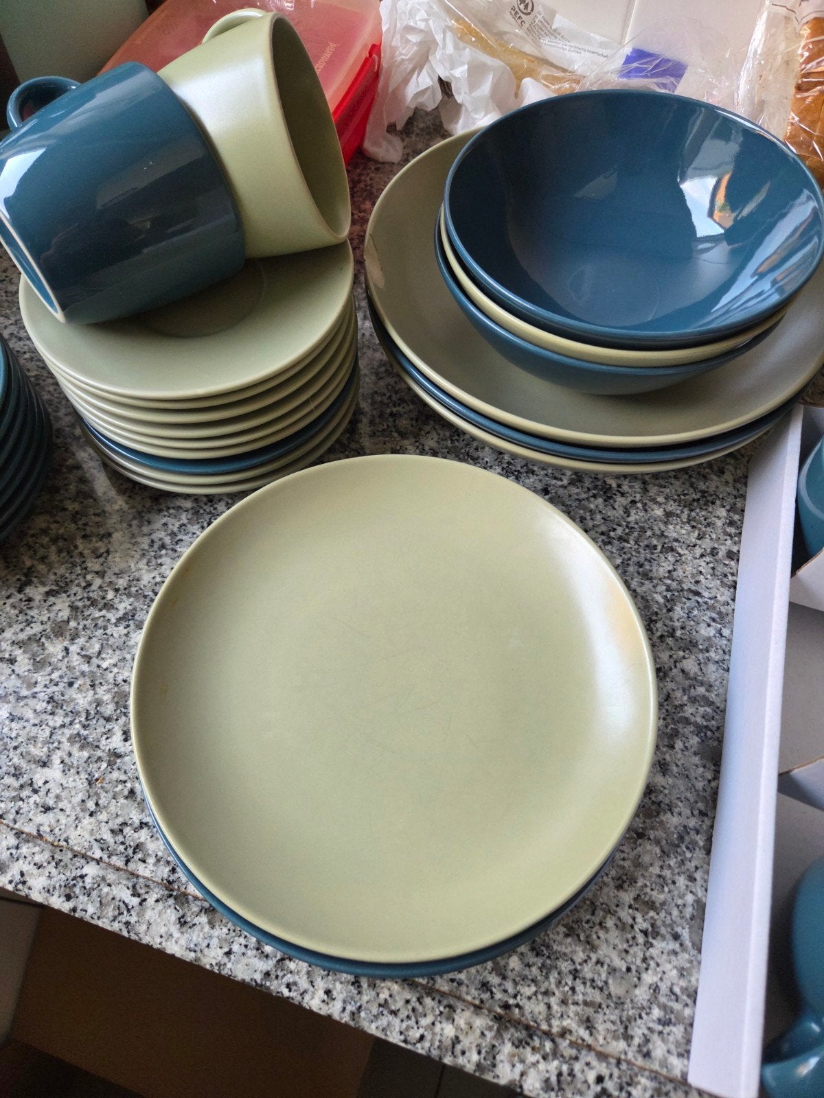 IKEA FÄRGKLAR Servies - matgroen/donkerblauw, Huis en Inrichting, Keuken | Servies, Bord(en), Overige stijlen, Aardewerk, Ophalen