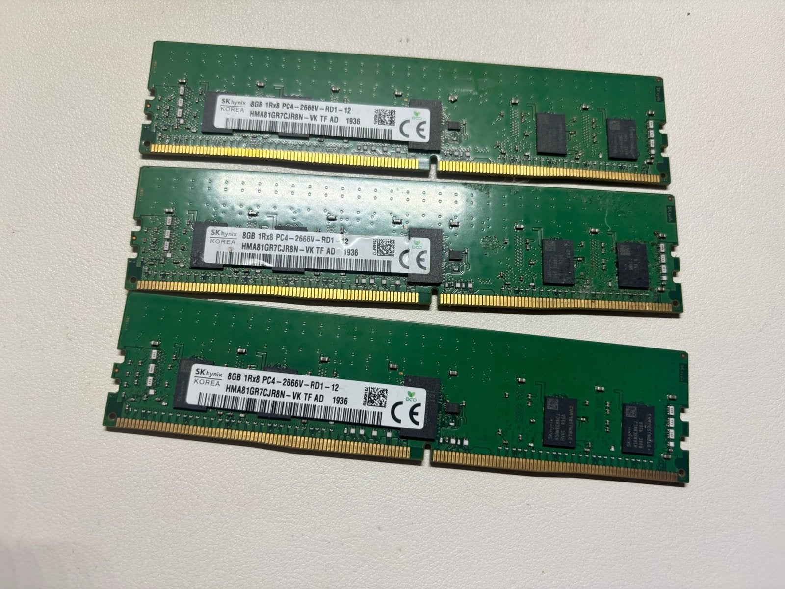 24GB RAM SK HYNİX - Ddr4 24gb (3x8) 2666v, Computers en Software, RAM geheugen, DDR4, Ophalen of Verzenden, Zo goed als nieuw
