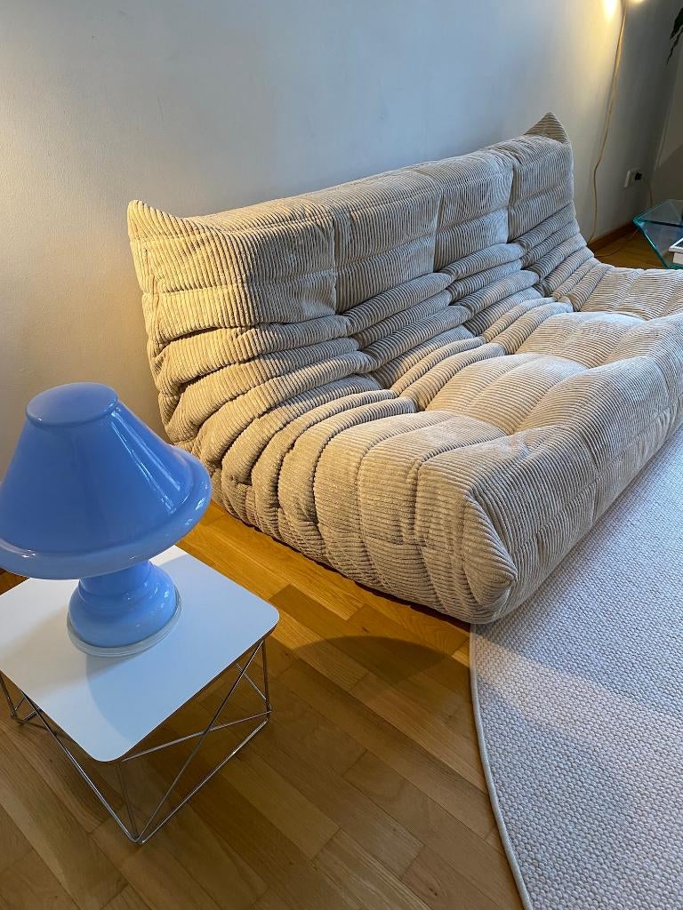 Ligne Roset Togo 3-Zits Bank Beige Ribstof - Gratis levering, 150 tot 200 cm, Driepersoons, Zo goed als nieuw, Rechte bank