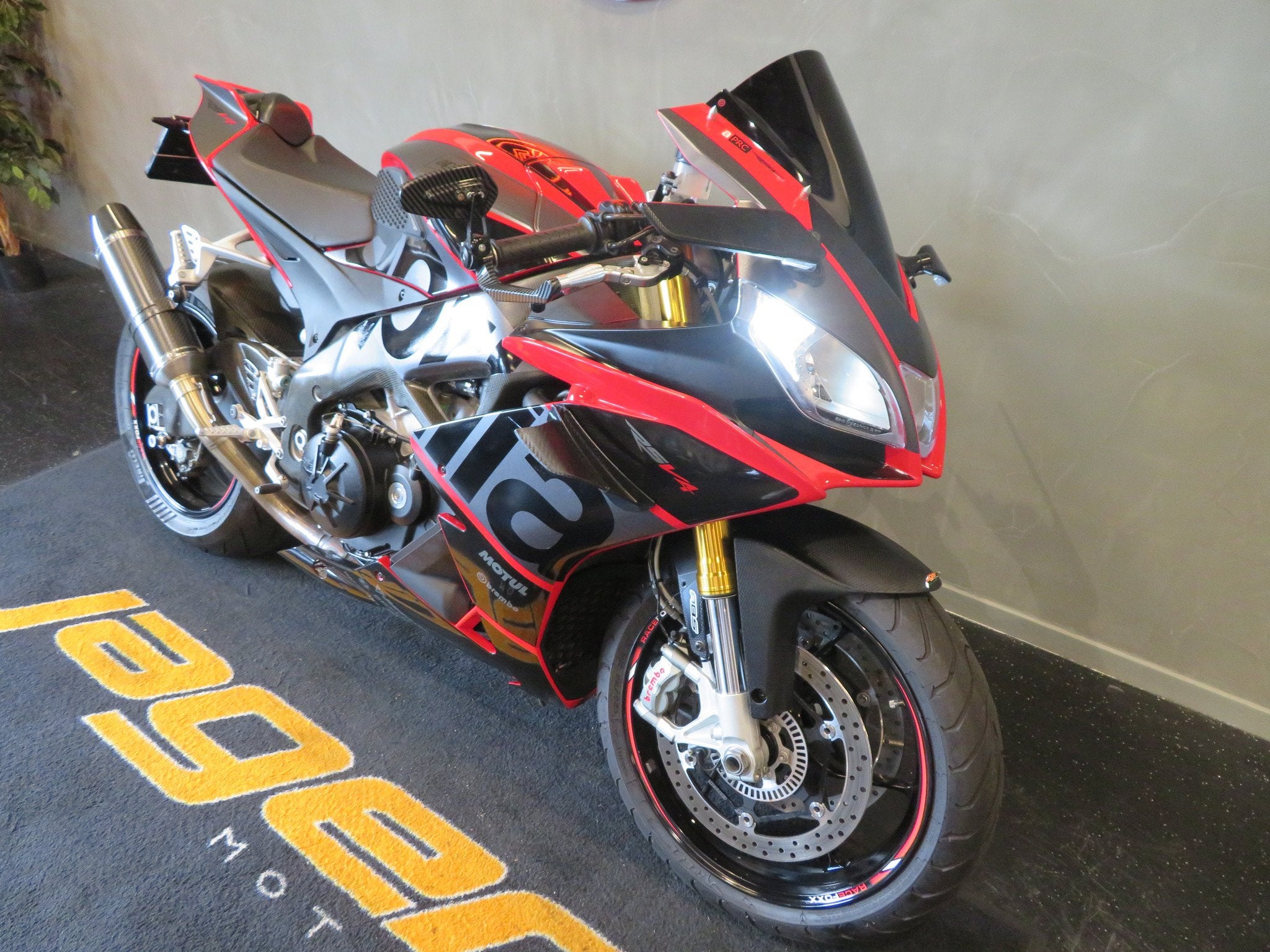 Aprilia RSV4 RSV V4 MILLE FULL! (bj 2014), Motoren, Motoren | Aprilia, Bedrijf, Super Sport