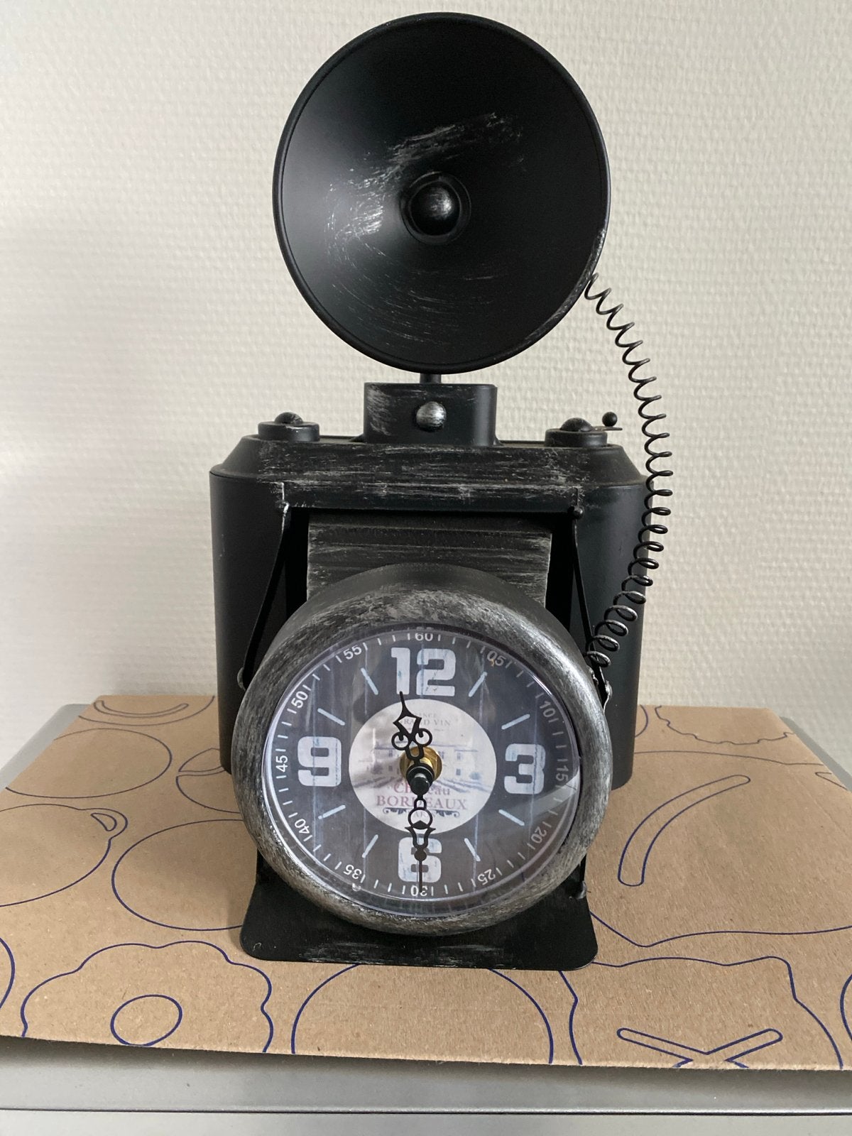 Unieke Vintage Camera Klok - Decoratieve Tafelklok, Vintage, Analoog, Werkt op batterijen, Ophalen of Verzenden