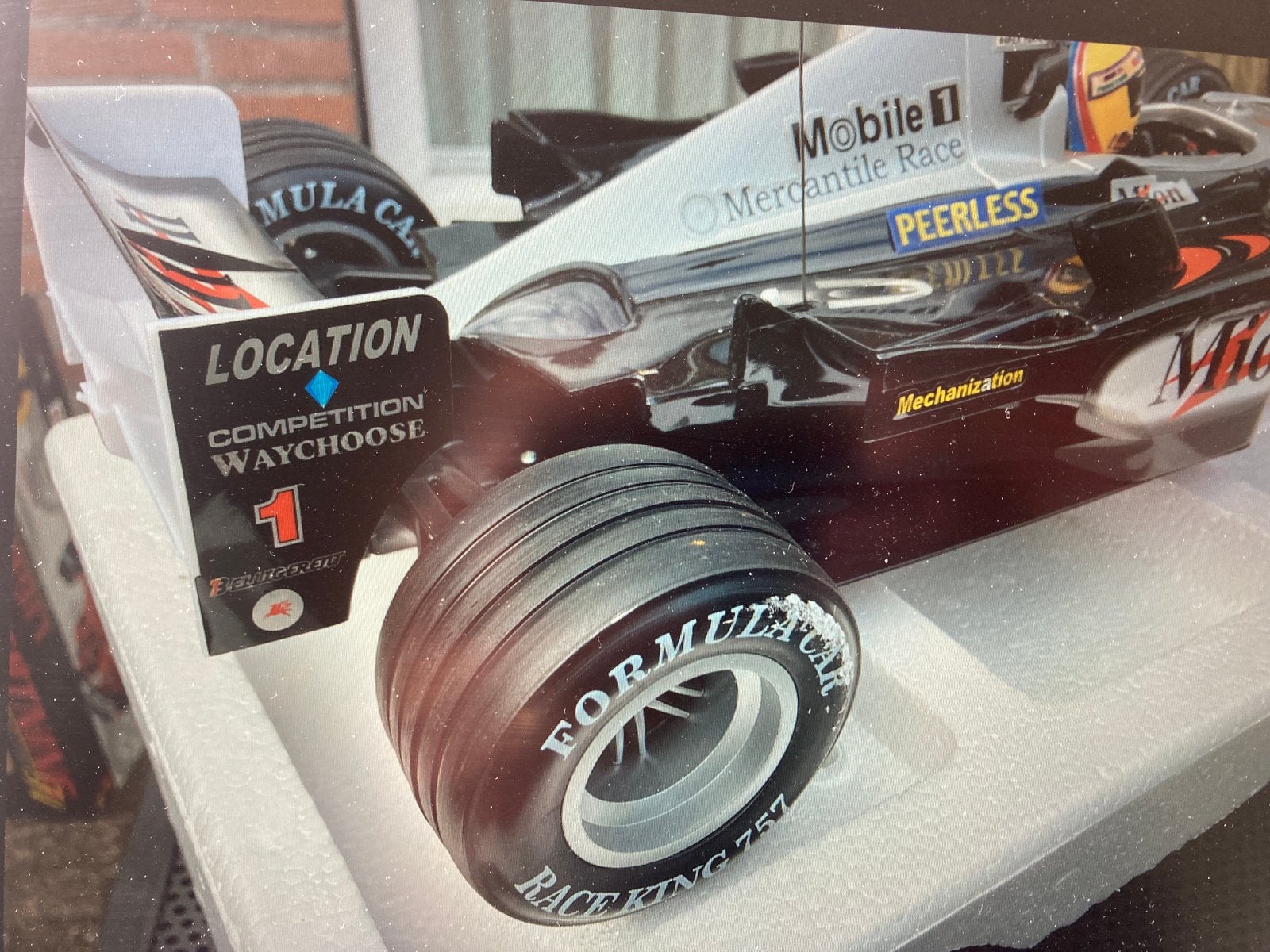 Bestuurbare ( antenne) F1 auto . Schaal 1:8 ., Hobby en Vrije tijd, Ophalen of Verzenden, Zo goed als nieuw, 1:5 t/m 1:8, Auto