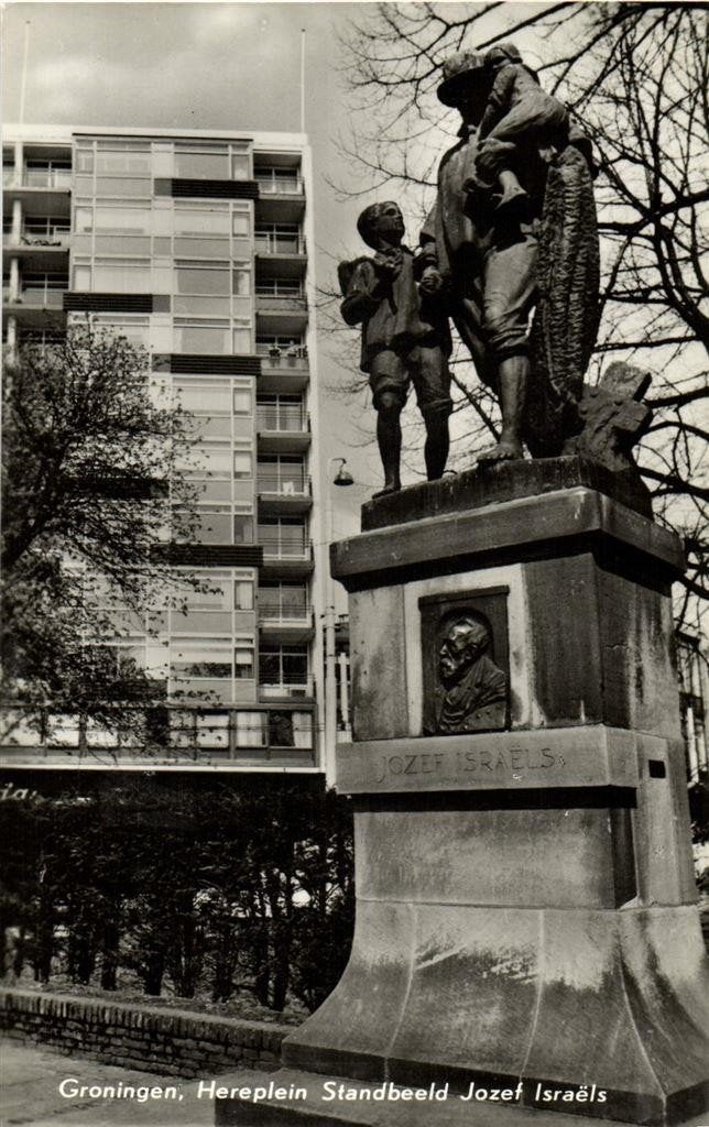 Groningen, Hereplein Standbeeld Jozef Israels - ongelopen, Verzamelen, Ansichtkaarten | Nederland, Ophalen of Verzenden, 1960 tot 1980