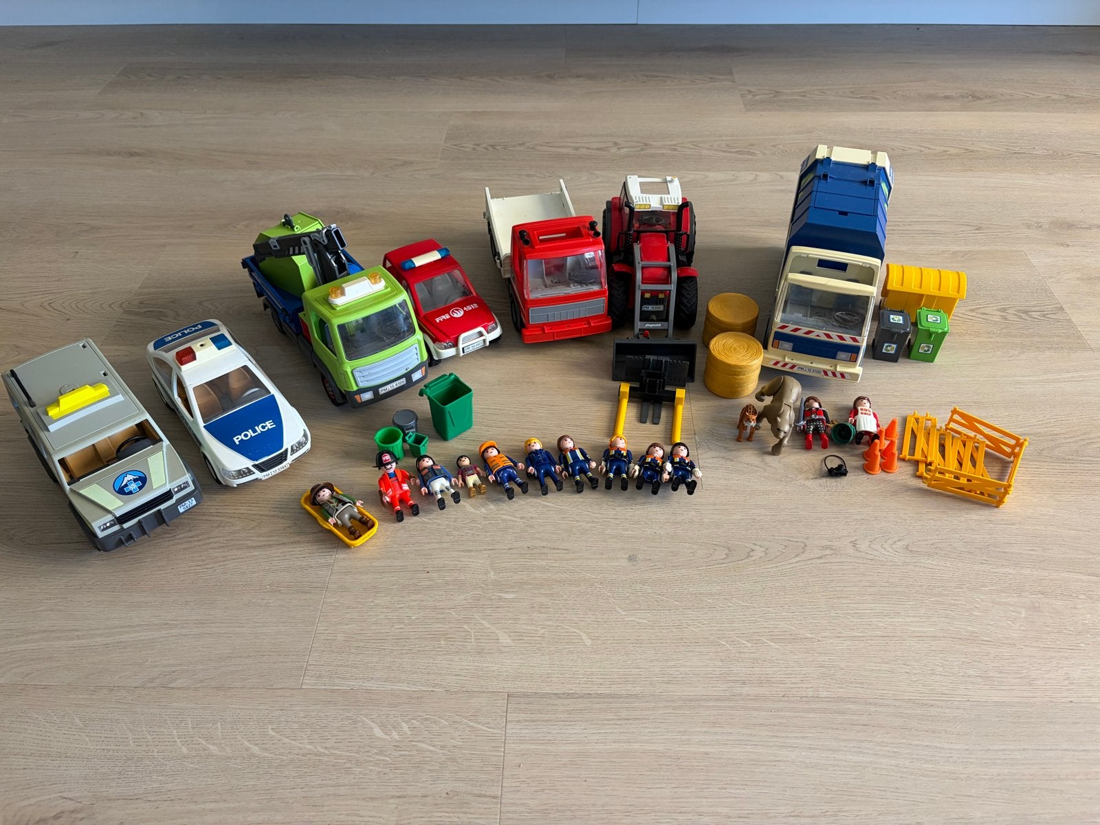 Grote Playmobil voertuigen en figuren set, Ophalen of Verzenden, Gebruikt