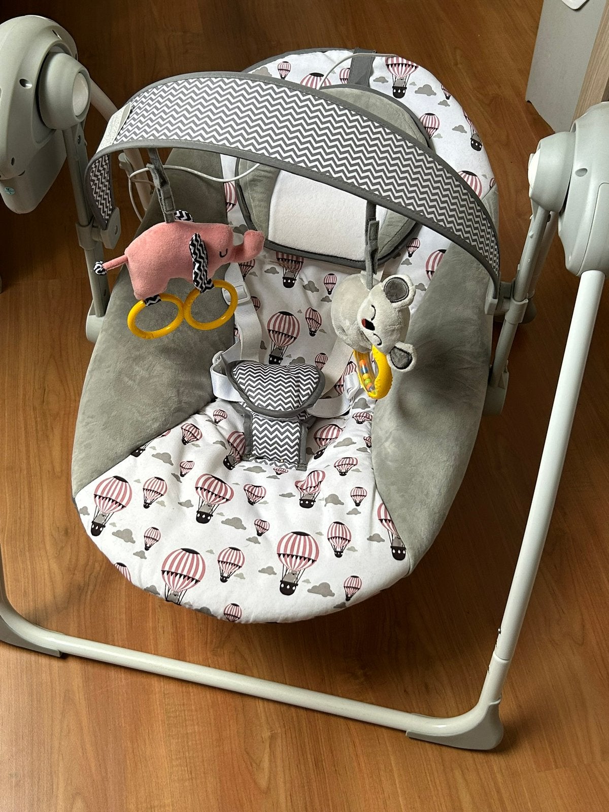 Baby schommelstoel met muziek, Ophalen of Verzenden, Zo goed als nieuw