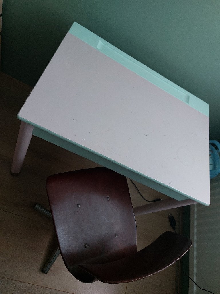 Kinderbureau + stoel, Kinderen en Baby's, Ophalen of Verzenden, Gebruikt, Tafel(s)