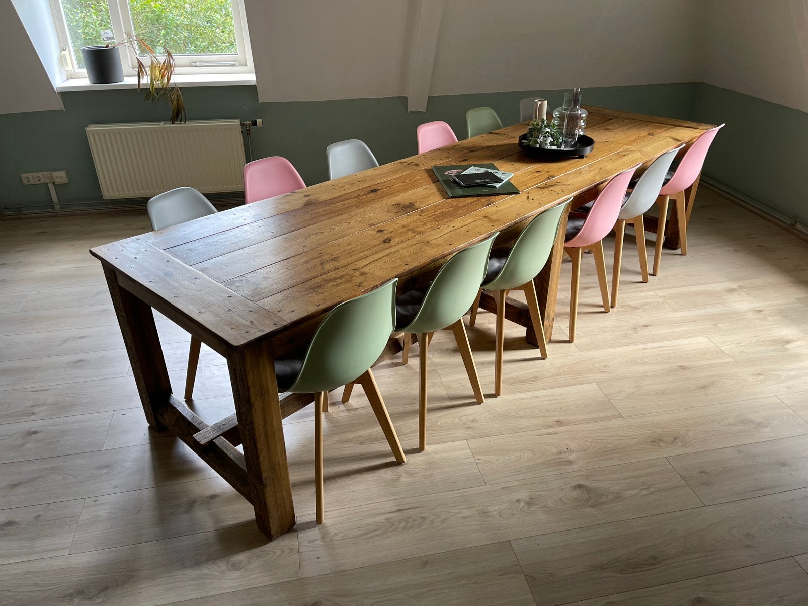 Oude Boeren tafel met 12 stoelen 325x90cm, Huis en Inrichting, Tafels | Eettafels, Ophalen, 200 cm of meer, 50 tot 100 cm, Zo goed als nieuw