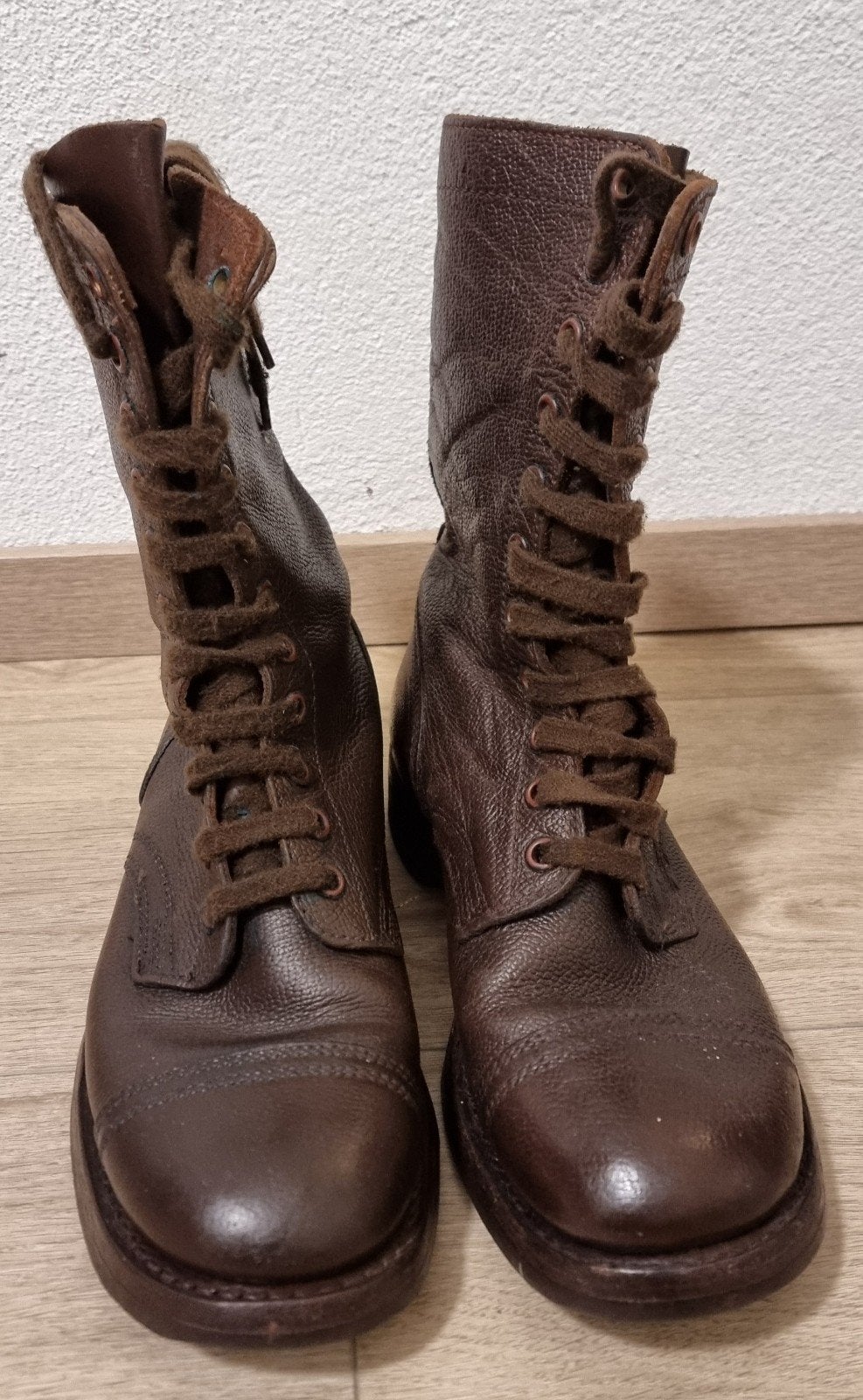 Bruine legerkistjes  gevechtslaarzen,  M57, maat 44, Verzamelen, Ophalen of Verzenden, Landmacht, Nederland, Kleding of Schoenen