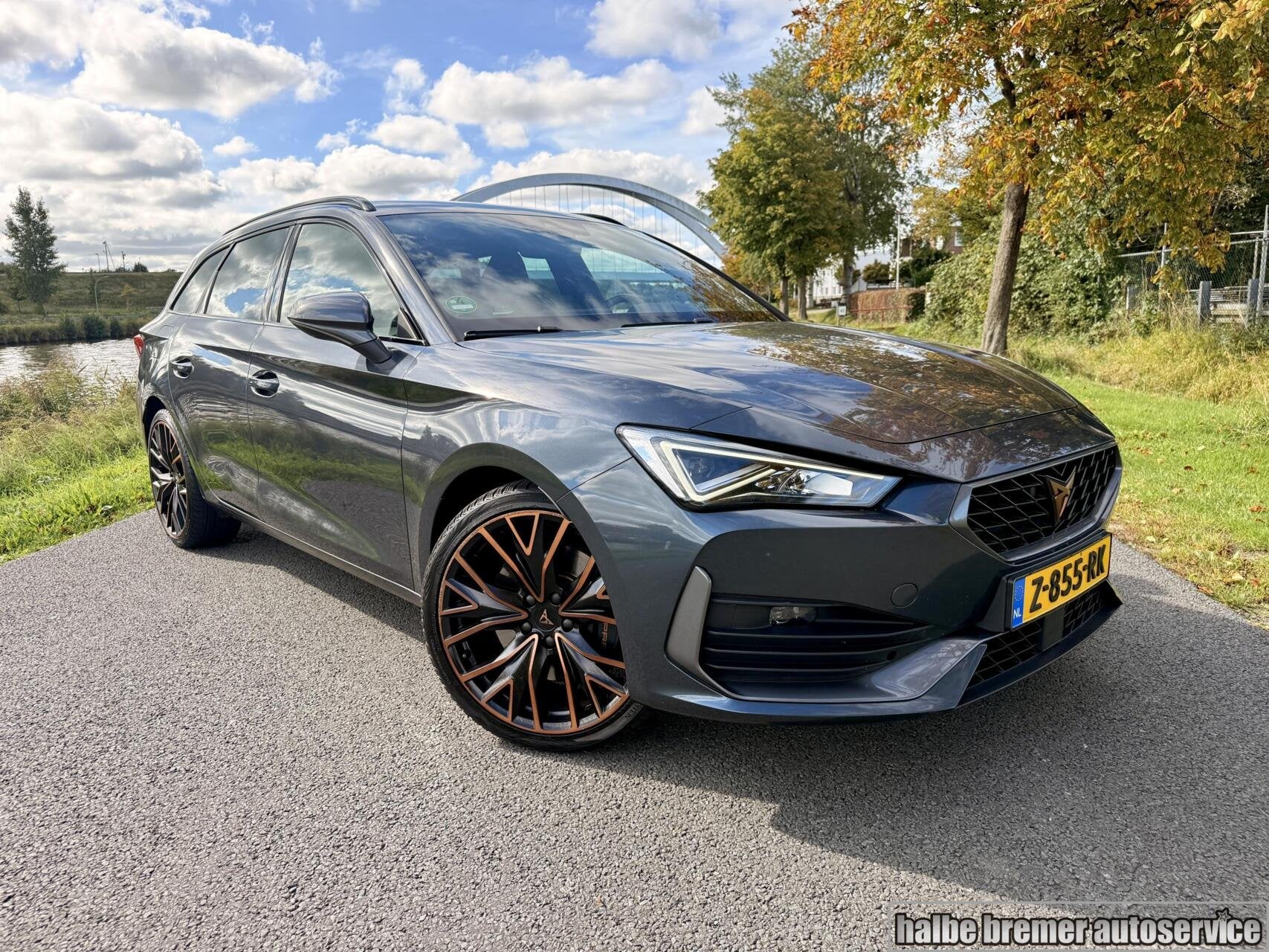 CUPRA Leon Sportstourer 1.4 e-Hybrid VZ Adrenaline |245pk|, Auto's, 77 km/l, Gebruikt, 4 cilinders, Leon