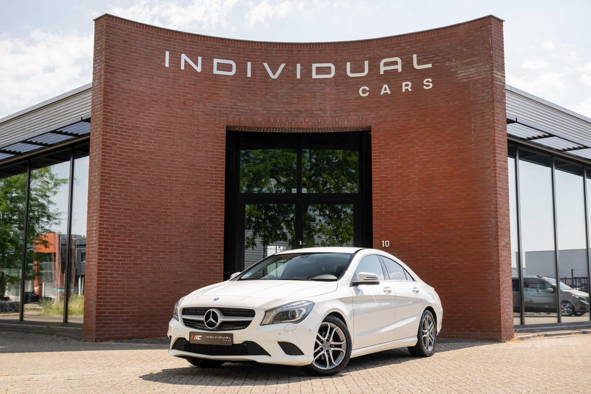 Mercedes-Benz CLA-klasse 180 BlueEFF. Ambition Orig NL Auto, Auto's, Mercedes-Benz, Voorwielaandrijving, CLA, Stof, Gebruikt