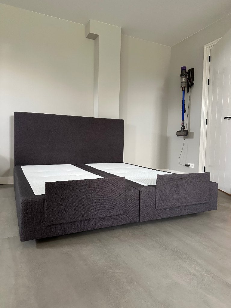 Boxspring Eastborn - 180x200 - Electrisch verstelbaar, Ophalen, Tweepersoons, Zo goed als nieuw, 180 cm