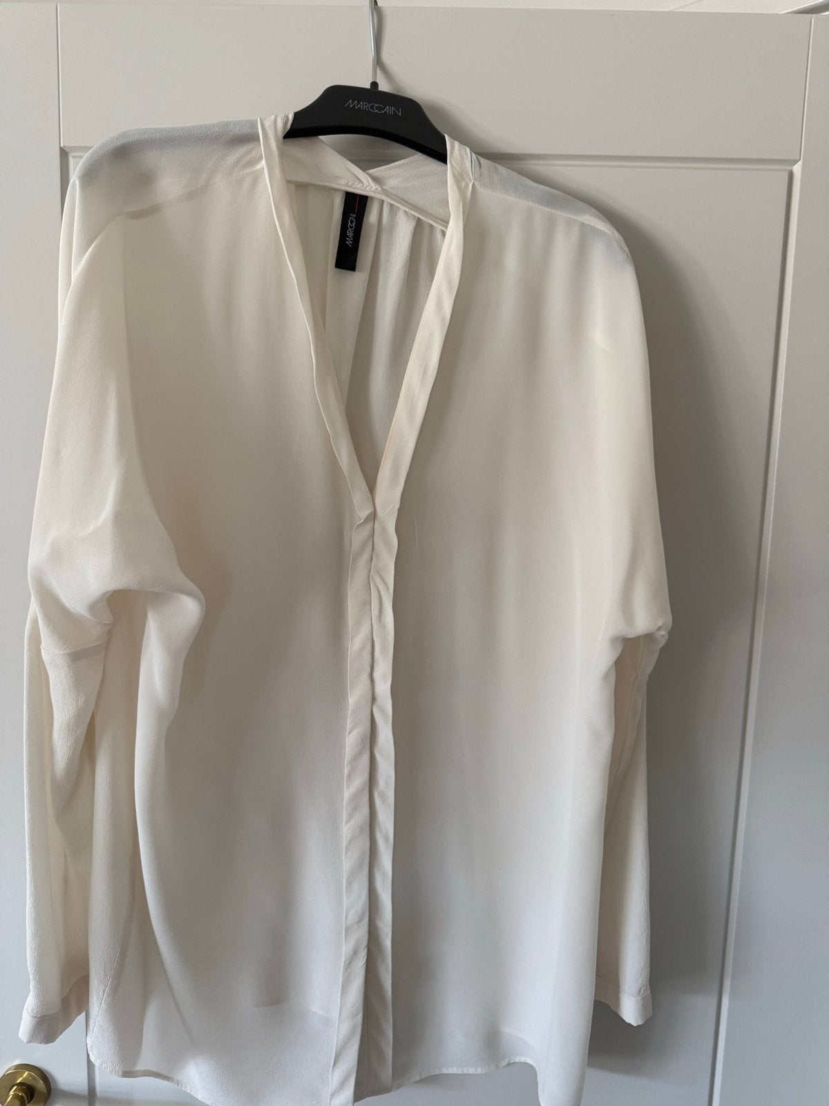 Marc Cain Blouse Maat N5 - Elegante Crèmekleurige Blouse, Ophalen of Verzenden, Gedragen, Maat 42/44 (L), Wit
