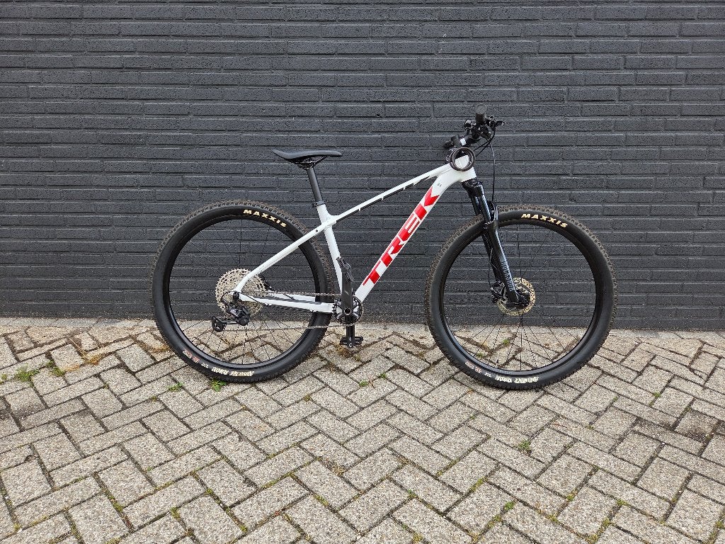 TREK X-CALIBER8 CRYSTAL WHITE L 2022 / slechts 2x gebruikt, Minder dan 10 versnellingen, Nieuw, Overige maten, Ophalen