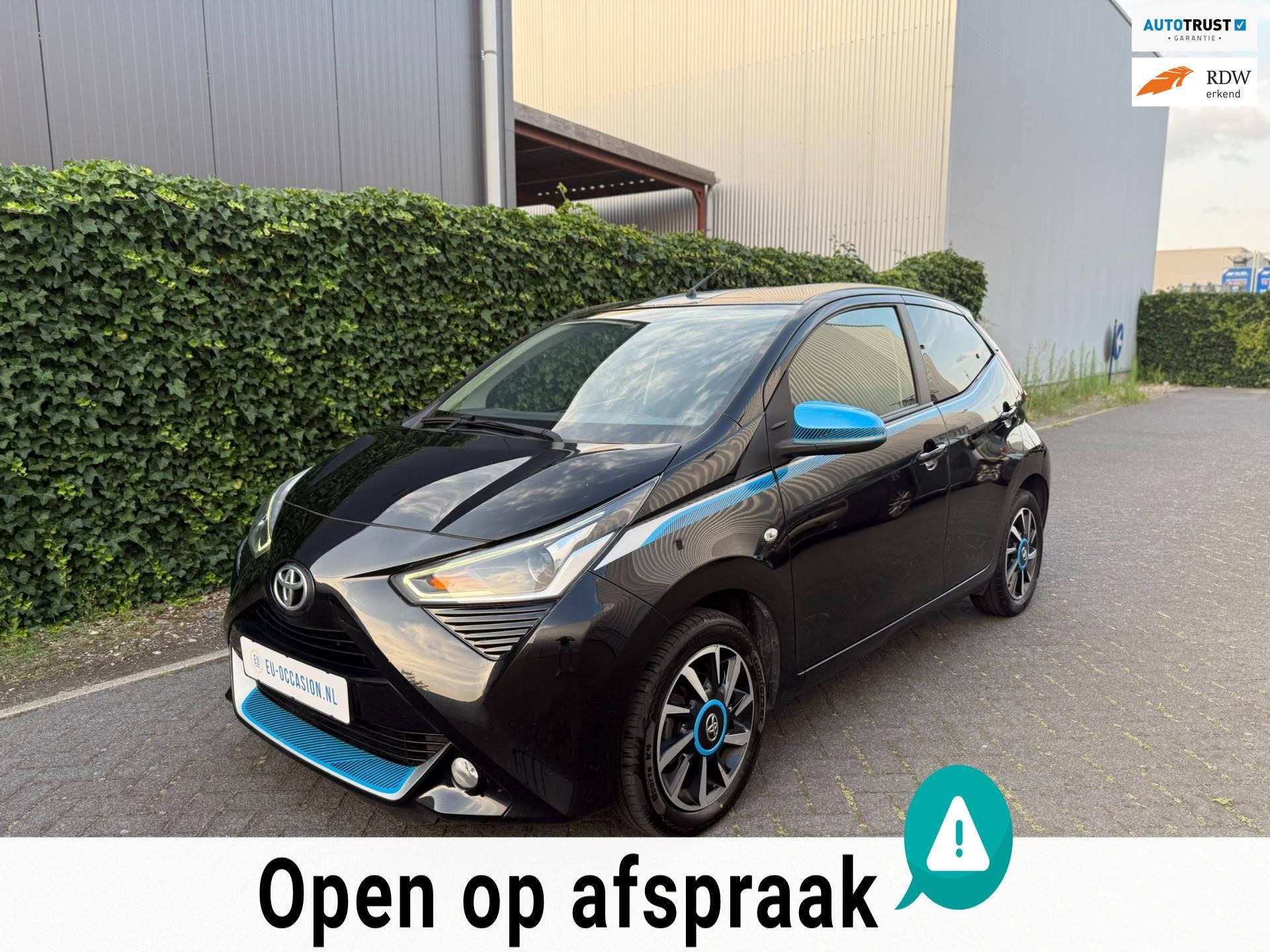 Toyota Aygo 1.0 VVT-i X-PLAY 72pk 2019 | CARPLAY | LEDER, Voorwielaandrijving, Gebruikt, Euro 6, 4 stoelen