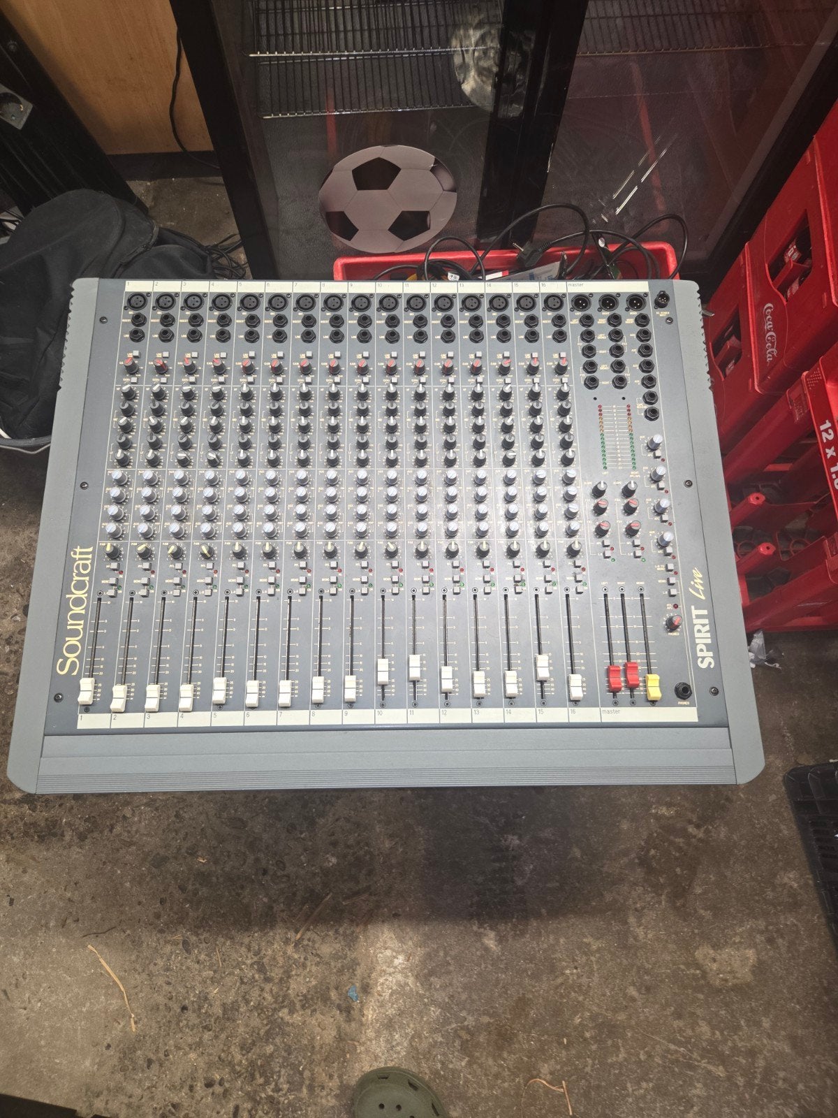 Soundcraft Spirit Live Mengpaneel - 24 Kanalen, Ophalen of Verzenden, Gebruikt, 20 kanalen of meer, Microfooningang