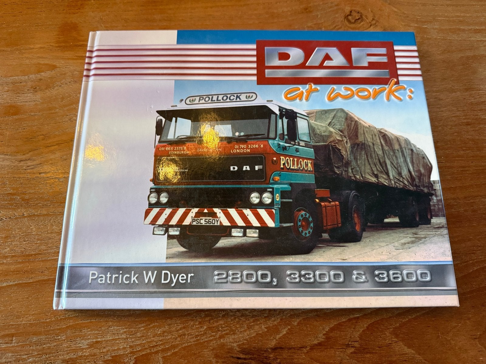 DAF at Work: 2800, 3300 & 3600 - Patrick W Dyer, Ophalen of Verzenden, Zo goed als nieuw, Overige merken