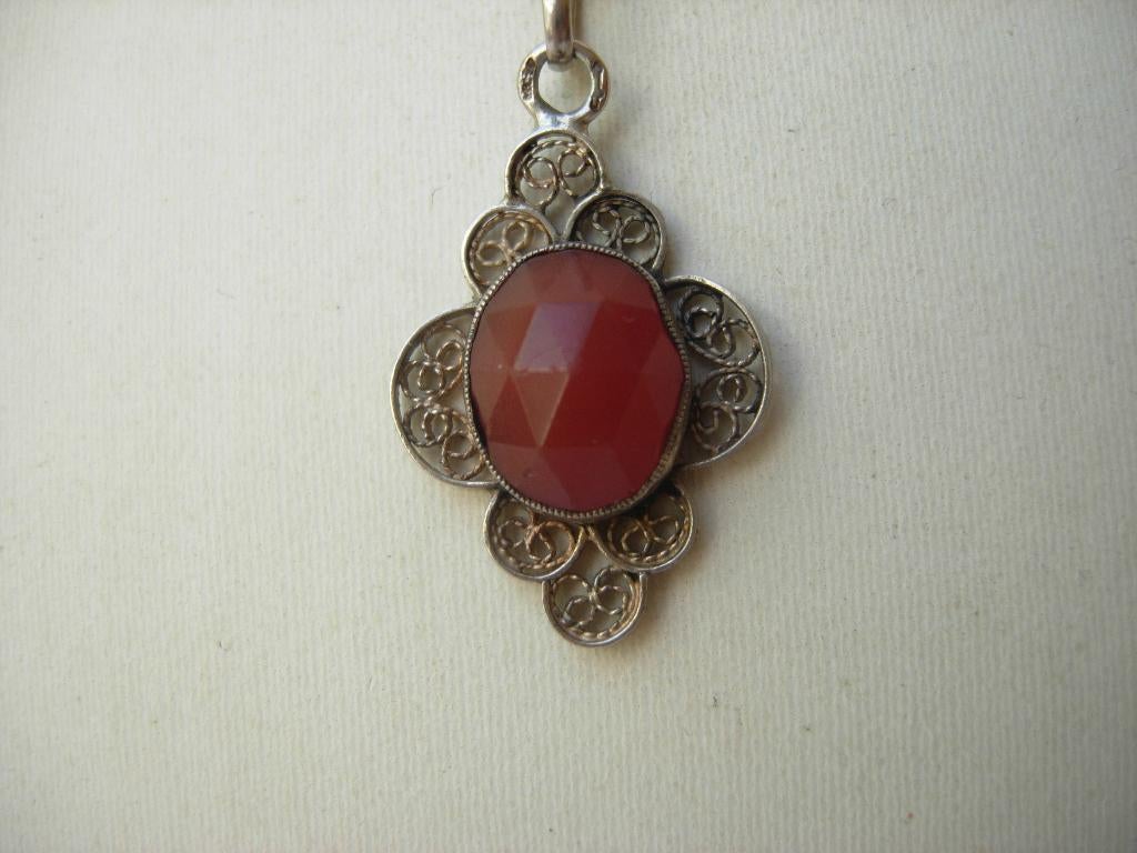 ANTIEKE KETTING MET CARNEOOL., Sieraden, Tassen en Uiterlijk, Antieke sieraden, Verzenden, Zilver, Ketting, Met edelsteen