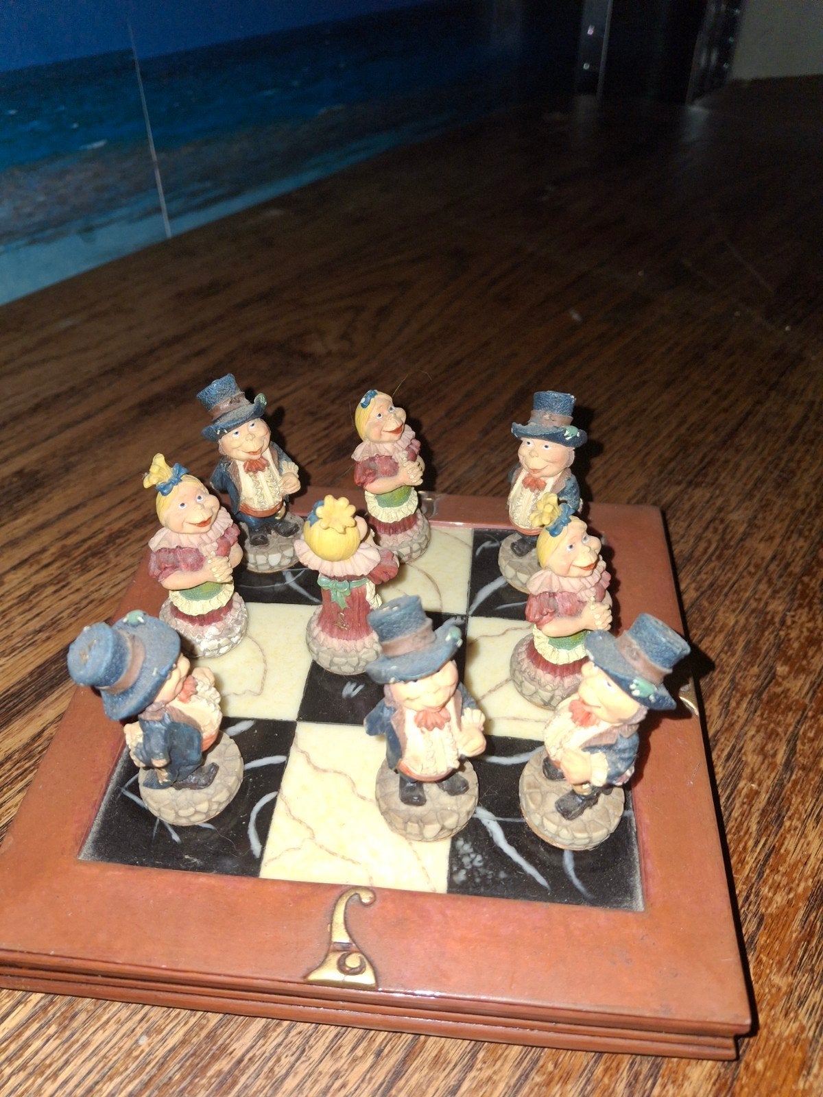 Uniek schaakspel met leuke poppetjes, Hobby en Vrije tijd, Een of twee spelers, Ophalen, Gebruikt, Onbekend