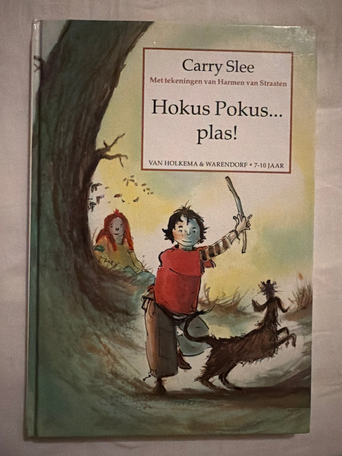Hokus Pokus... plas! - Carry Slee (7-10 jaar), Ophalen of Verzenden, Zo goed als nieuw, Fictie algemeen