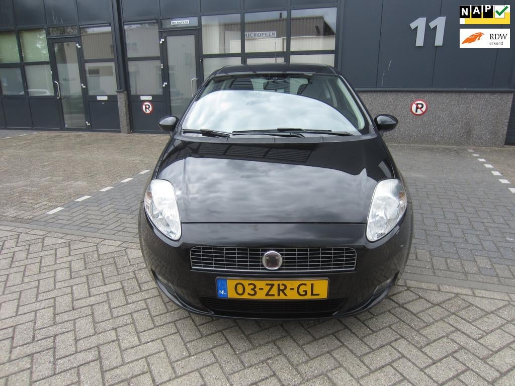 Fiat Grande Punto 1.2 Active 2008 Airco 152.000KM NAP! APK!, 1242 cc, 4 cilinders, Grande Punto, Zwart