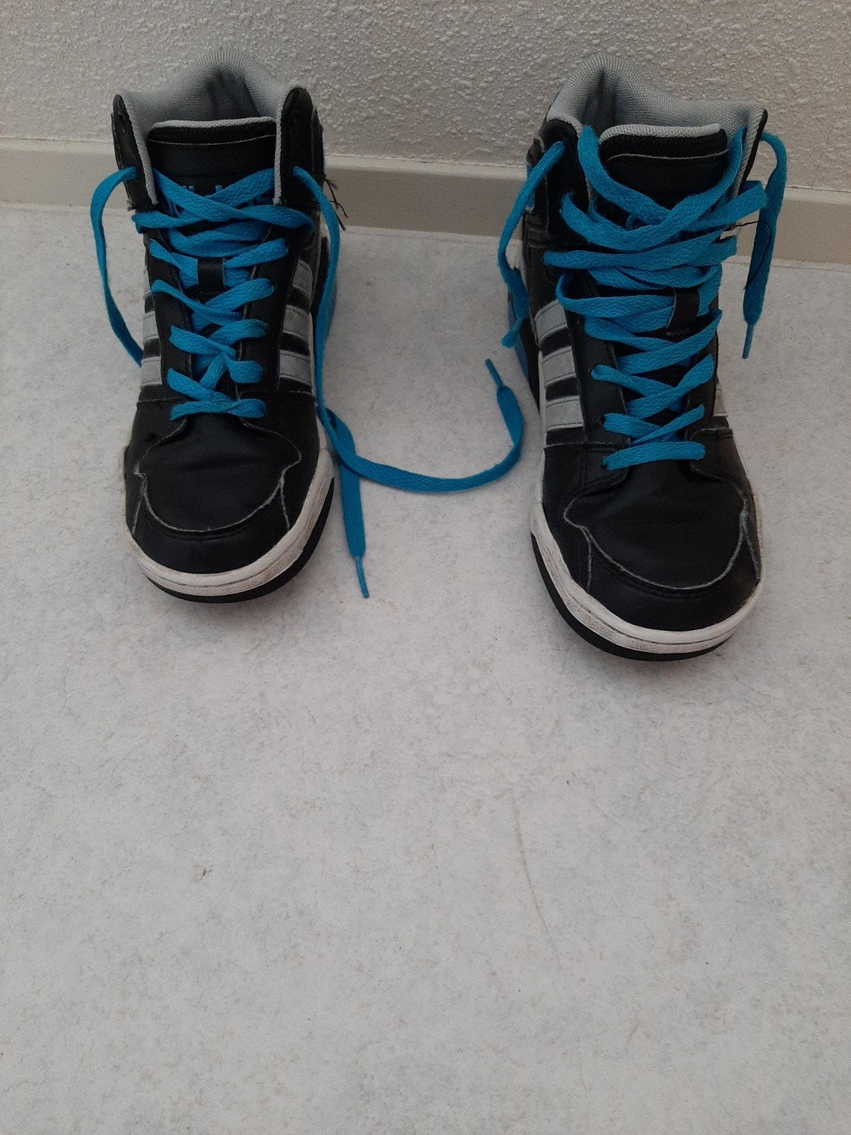 Prachtige stoere adidas schoenen 37, Adidas, Schoenen, Ophalen of Verzenden, Zo goed als nieuw