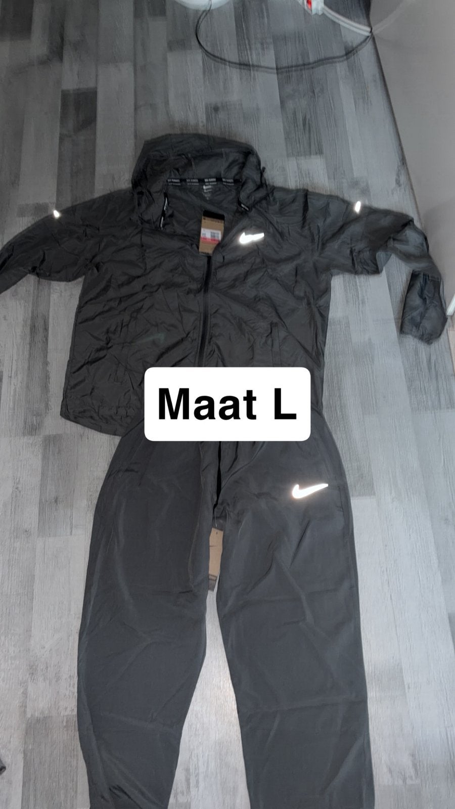 Nike miller trainingspakken grijs en zwart en andere kleren, Kleding | Heren, Ophalen of Verzenden, Zo goed als nieuw