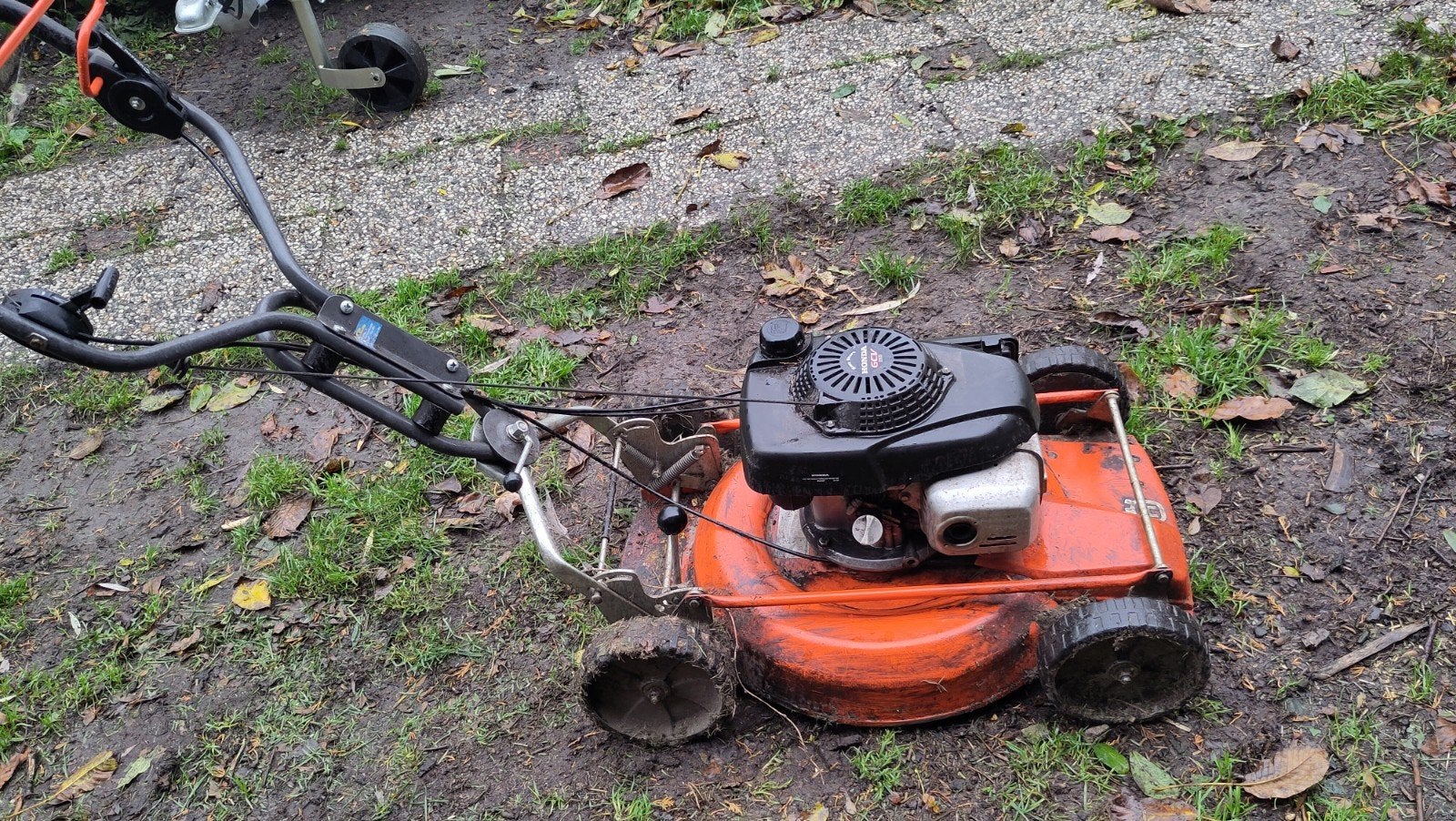 Husqvarna grasmaaier met Honda motor, Ophalen, Cirkelmaaier, Gebruikt, Benzine-grasmaaier