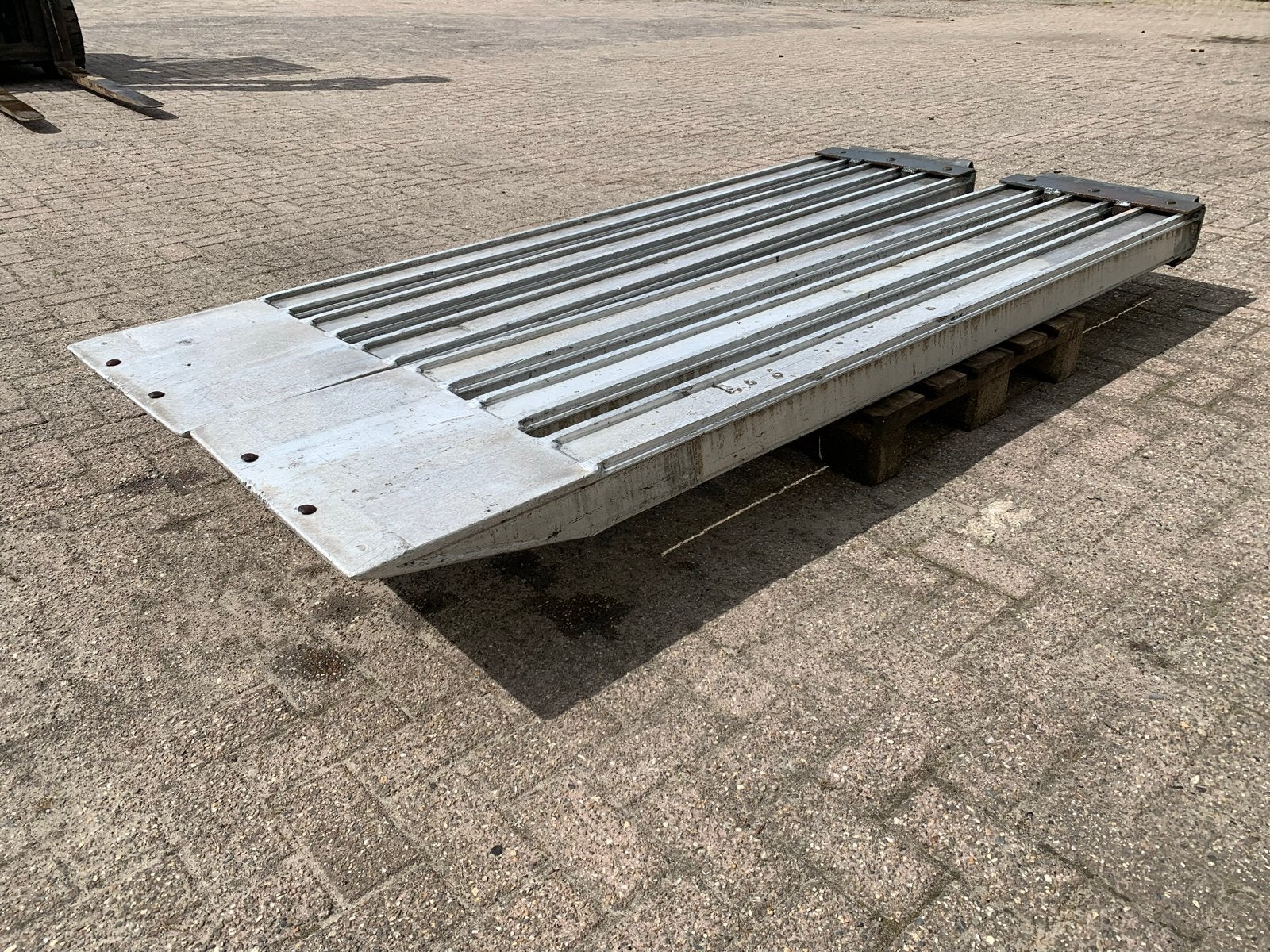 Zware Aluminium oprijplaten 250x55 cm, Ophalen, Gebruikt