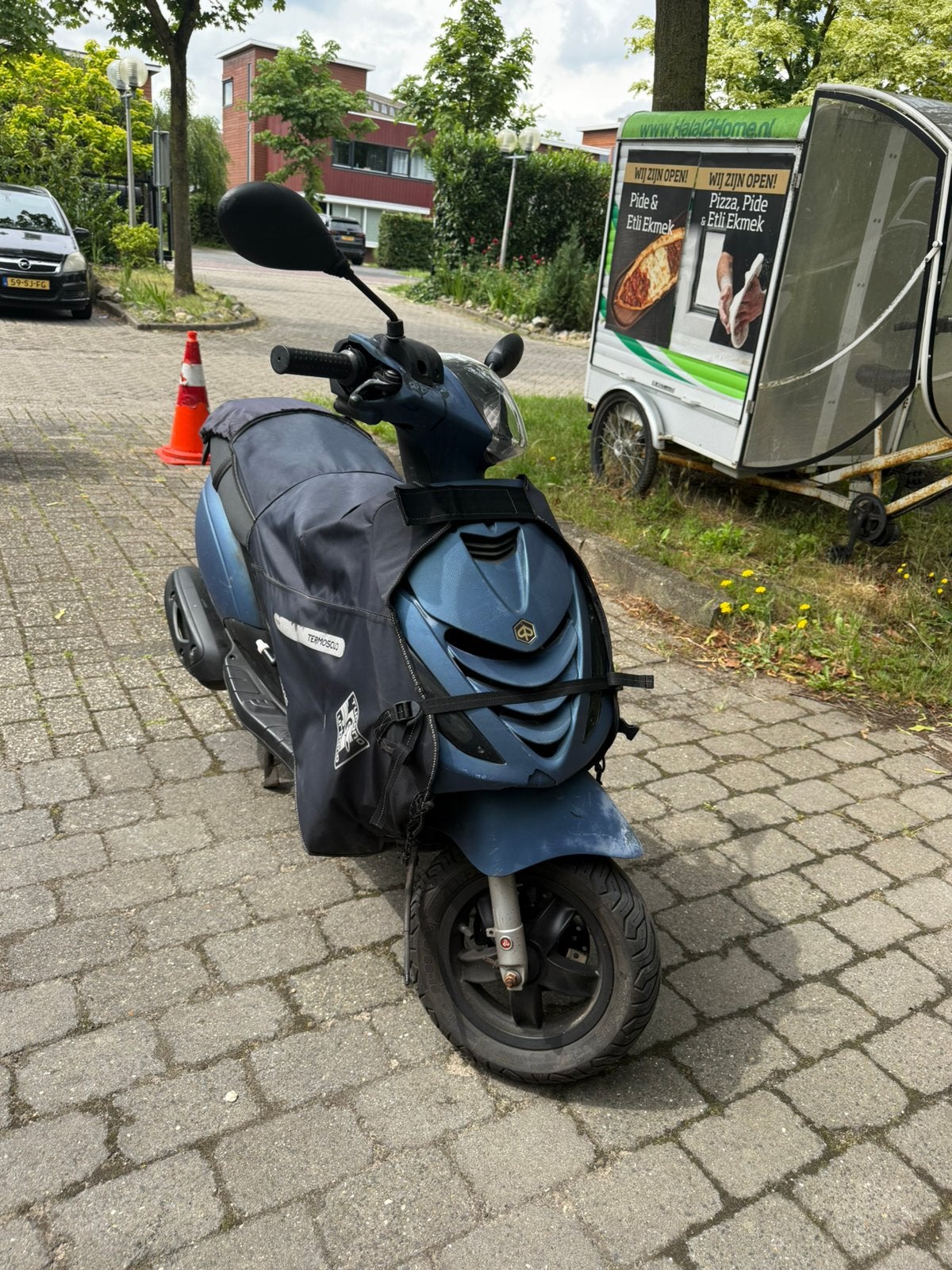 Piaggio Zip 4 Takt, Fietsen en Brommers, Scooters | Piaggio, Ophalen, Maximaal 45 km/u, Zip, Zo goed als nieuw