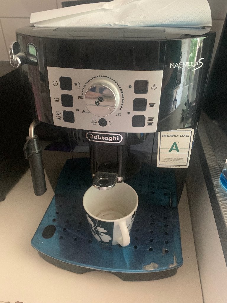 Koffieapparaat DELONGHI, Witgoed en Apparatuur, Koffiezetapparaten, Ophalen, Gebruikt, Koffiemachine, Gemalen koffie