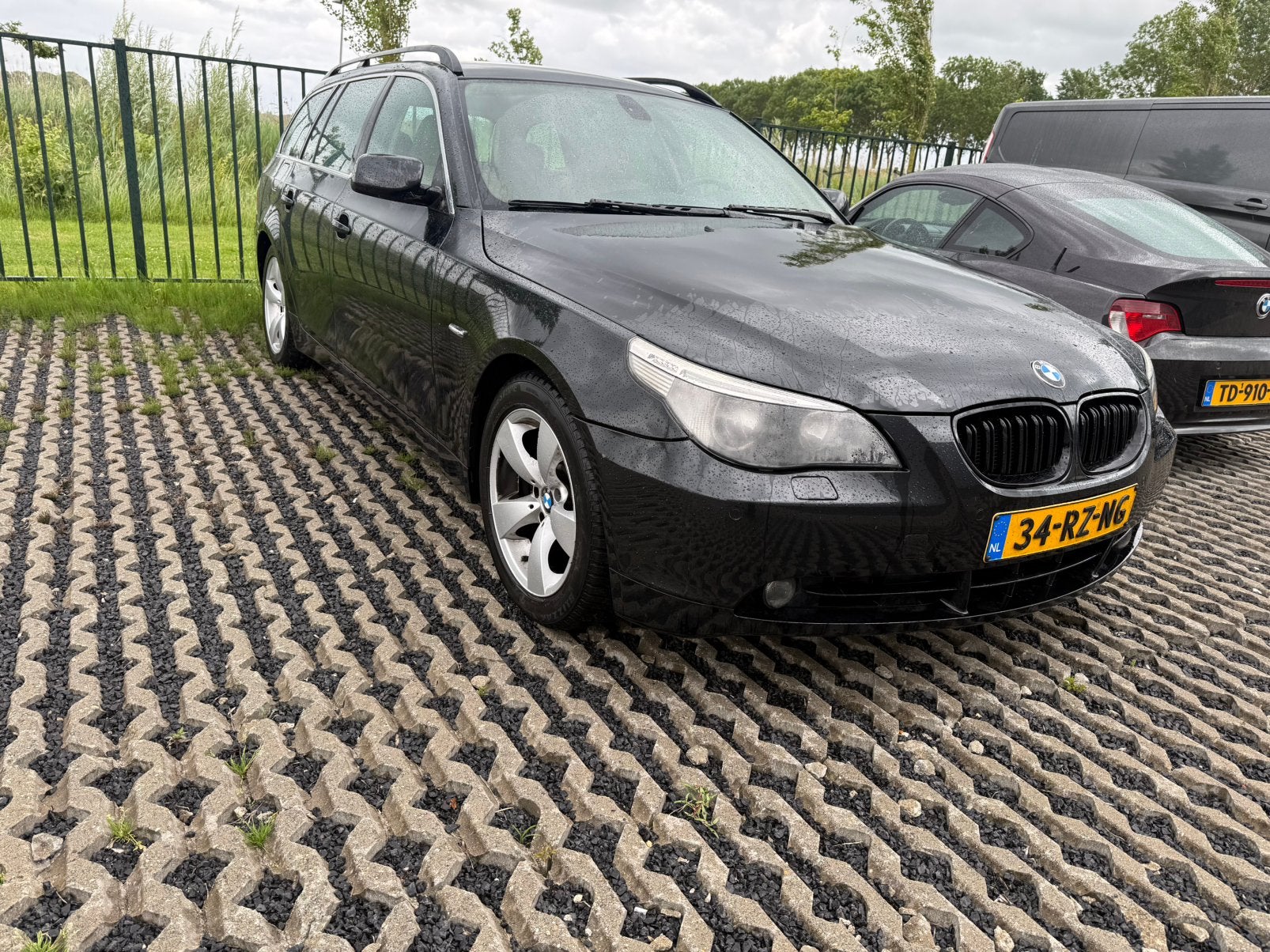 BMW e61 5-Serie 2.5 I 525 Touring AUT 2005 Zwart, Auto's, BMW, Automaat, Achterwielaandrijving, Beige, 2497 cc