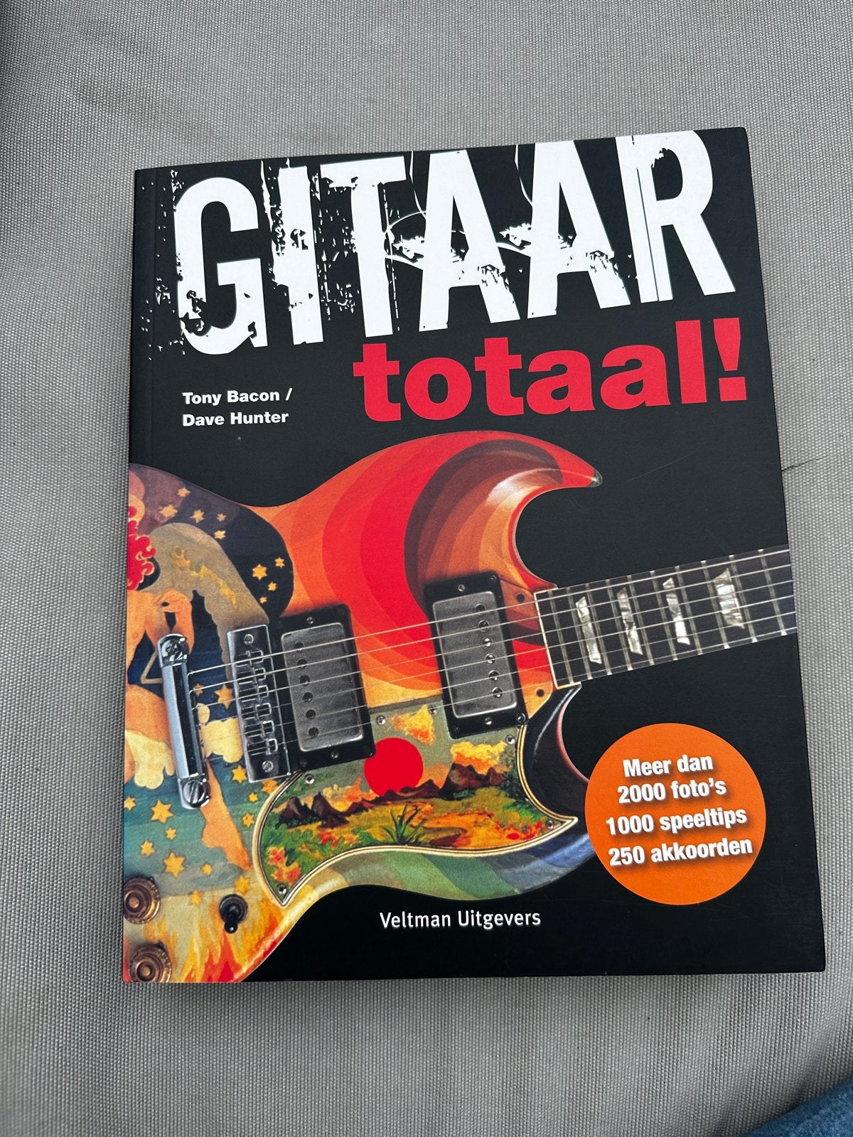 Gitaar Totaal! Het complete handboek voor gitaristen, Boeken, Ophalen of Verzenden, Zo goed als nieuw, Instrument