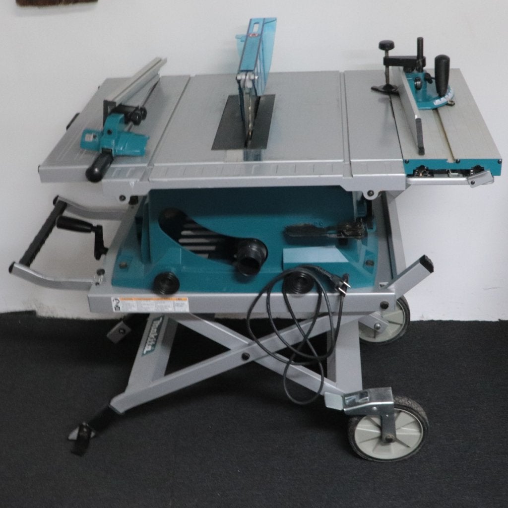 Makita Zaagtafel MLT100n - Nette Staat, Doe-het-zelf en Verbouw, Gereedschap | Zaagmachines, Makita, Gebruikt, Support@makita.com