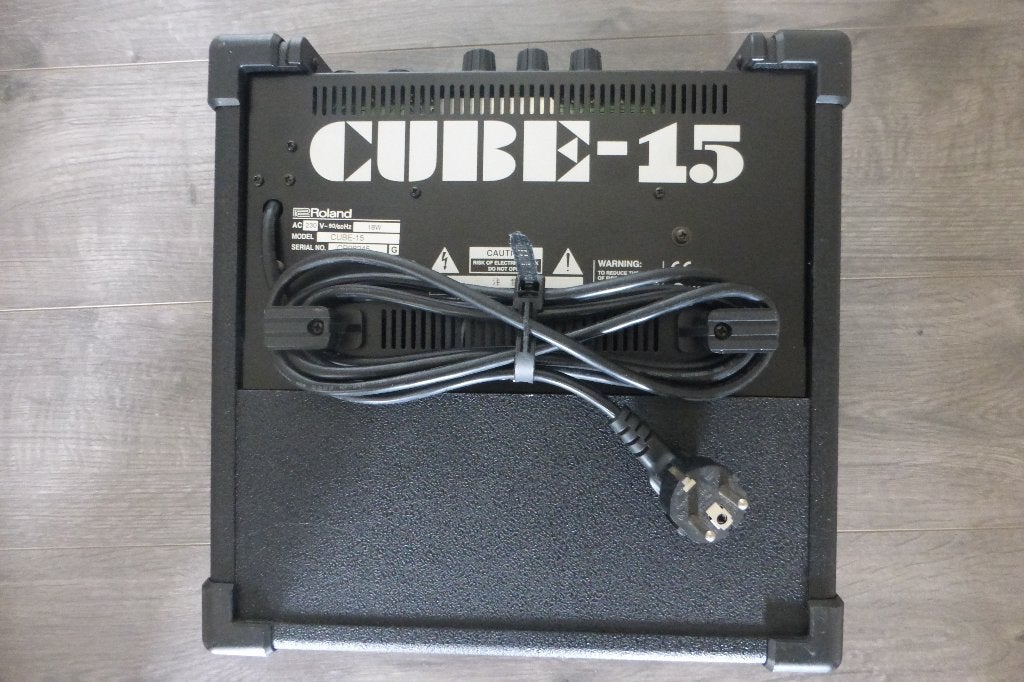 TE KOOP NETTE ROLAND CUBE 15, Ophalen, Gebruikt, Minder dan 50 watt