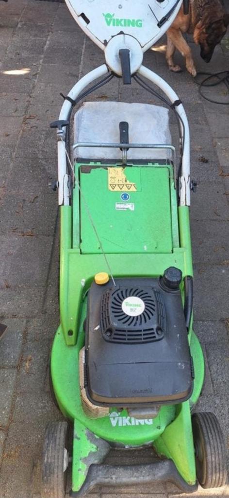 Ruwterein grasmaaier viking met aandrijving
Met meskoppeling, Ophalen, Gebruikt