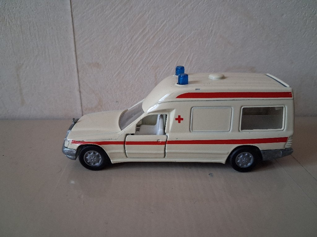 Mercedes-Benz W124 260E Binz Ambulance Siku, no 1630, Ophalen of Verzenden, Zo goed als nieuw, Auto, SIKU