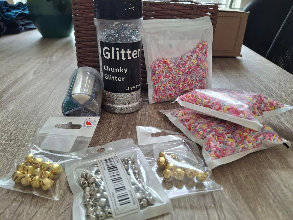 Knutselpakket: Glitter, Strooisel & Belletjes, Nieuw, Meerkleurig, Knutselmateriaal, Metaal