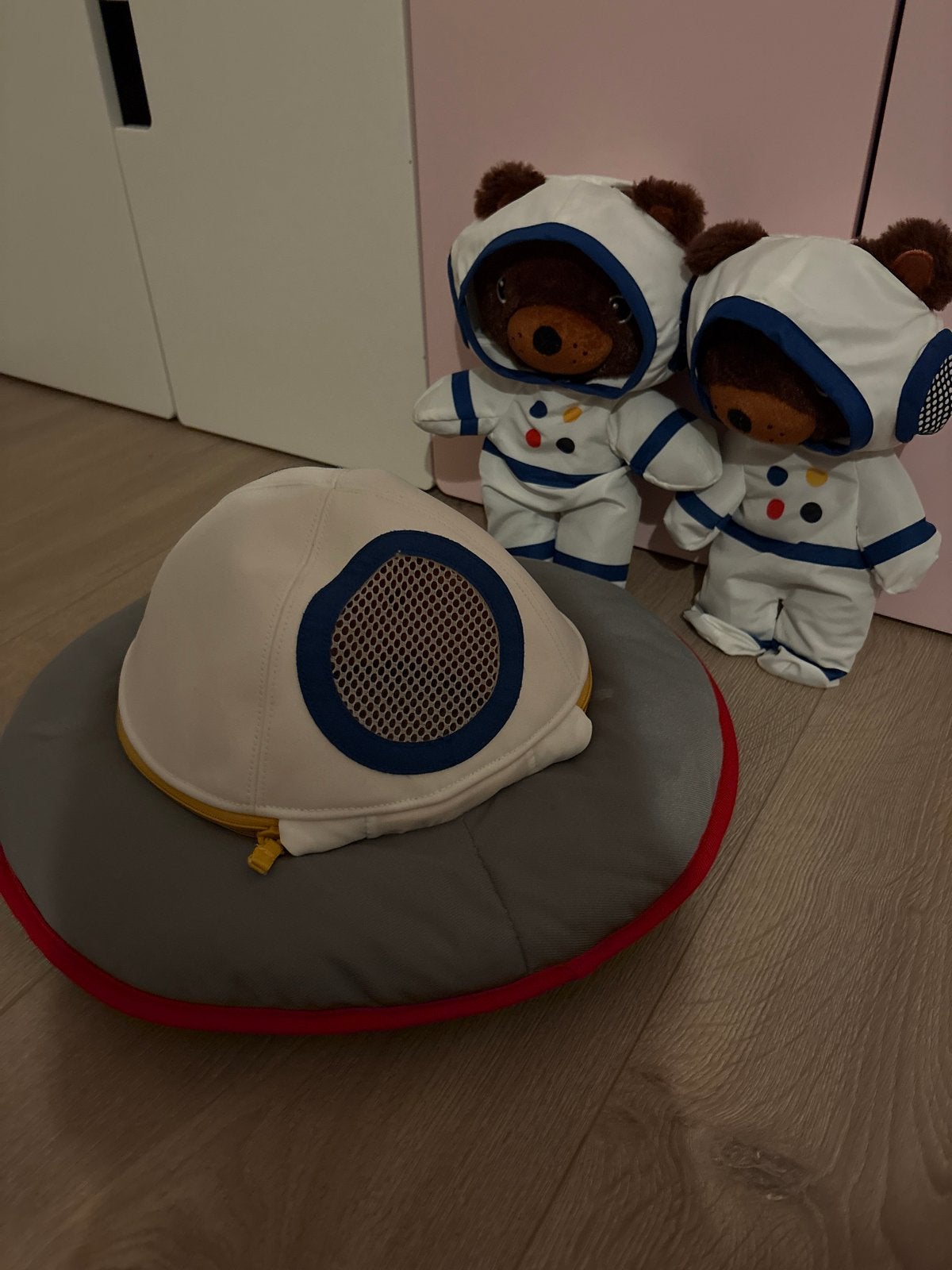 2 schattige astronautenbeertjes met ruimteschip, Overige merken, Overige karakters, Beer, Ophalen of Verzenden