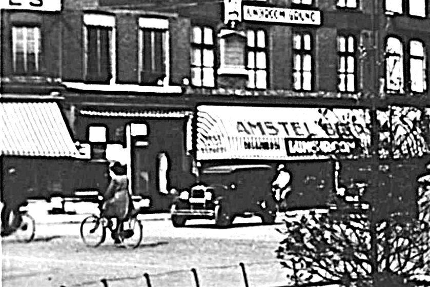 968838	Haarlem	standbeeld	Laurens Coster	1933	Gelopen, Ophalen of Verzenden, 1920 tot 1940, Gelopen, Noord-Holland