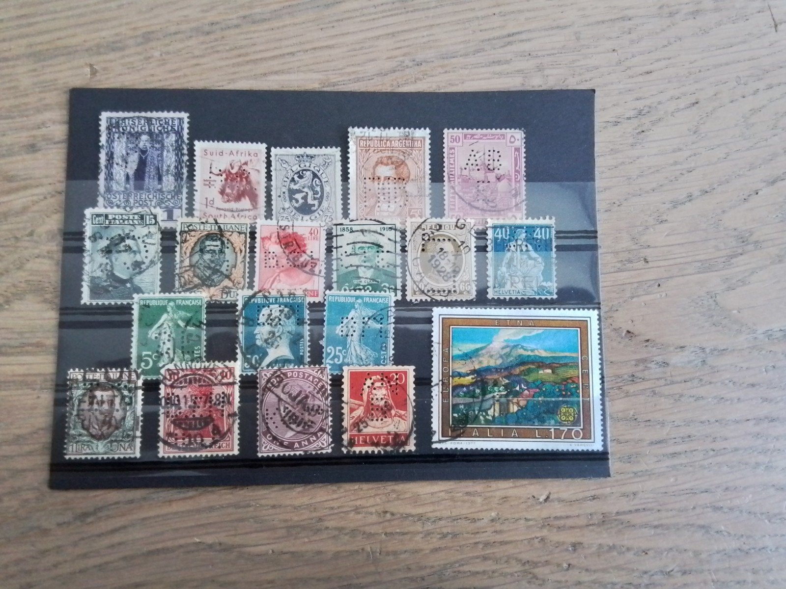Lot perfins diverse landen, Ophalen of Verzenden, Overige landen, Gestempeld