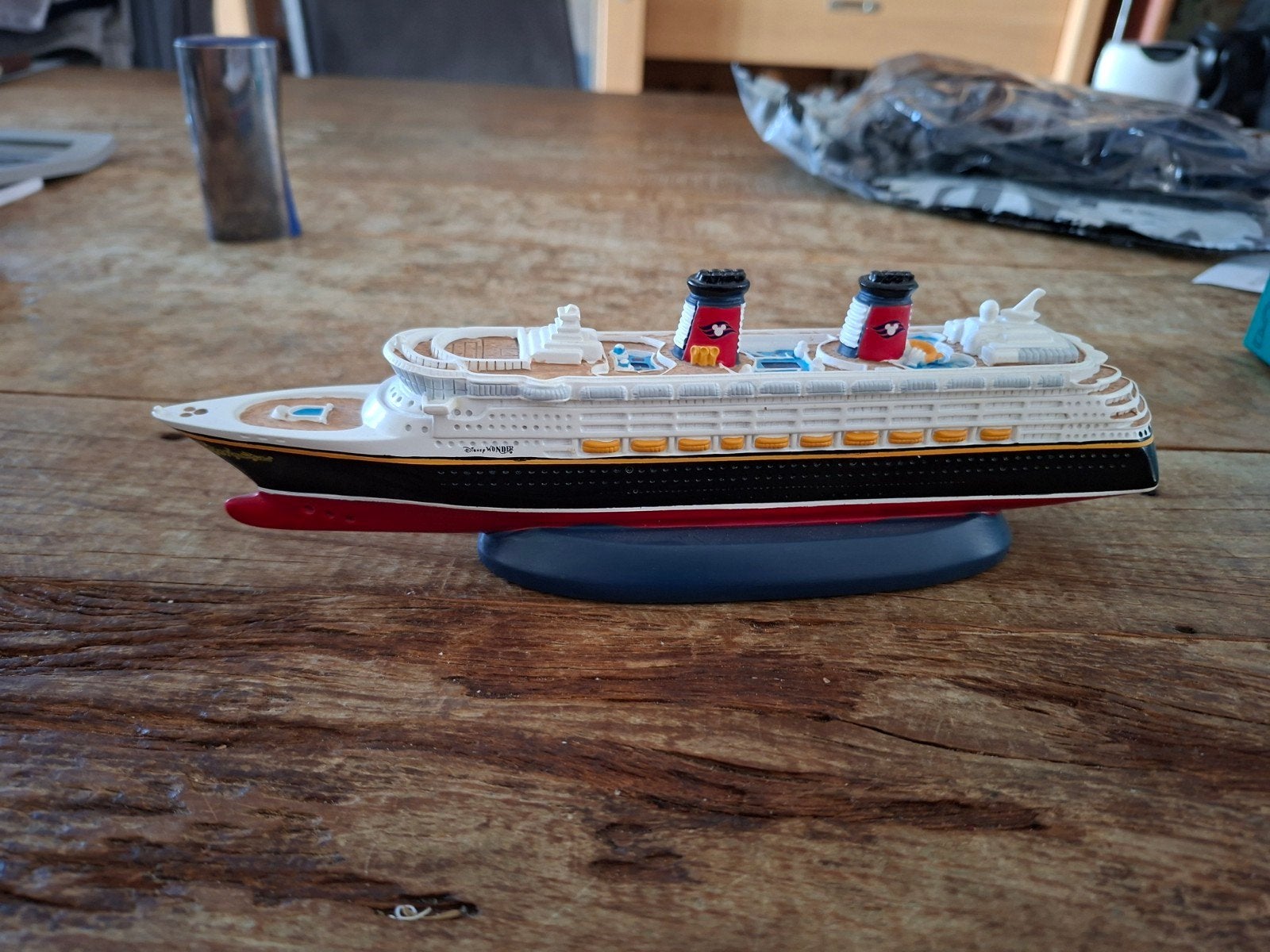 Disney cruise schip, Ophalen of Verzenden, Beeldje of Figuurtje