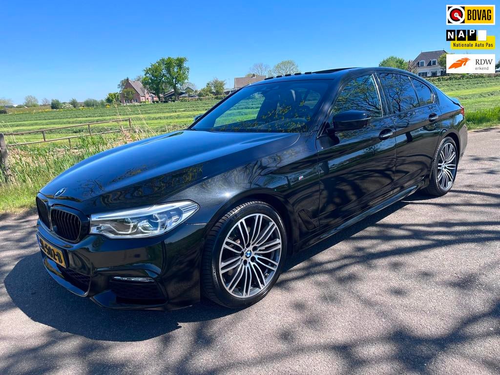 BMW 5-serie 520i High Executive, head-up, 360 camera schuifd, Achterwielaandrijving, Gebruikt, Euro 6, 4 cilinders