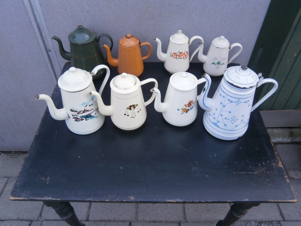 verzameling koffiekannen emaille 8 stuks, Ophalen of Verzenden