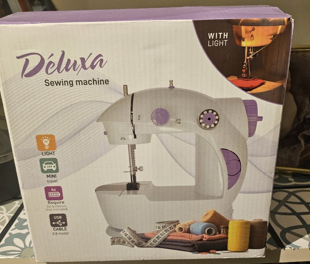 Deluxa mini (kinder) Naaimachine, Ophalen of Verzenden, Nieuw, Naaimachine, Overige merken