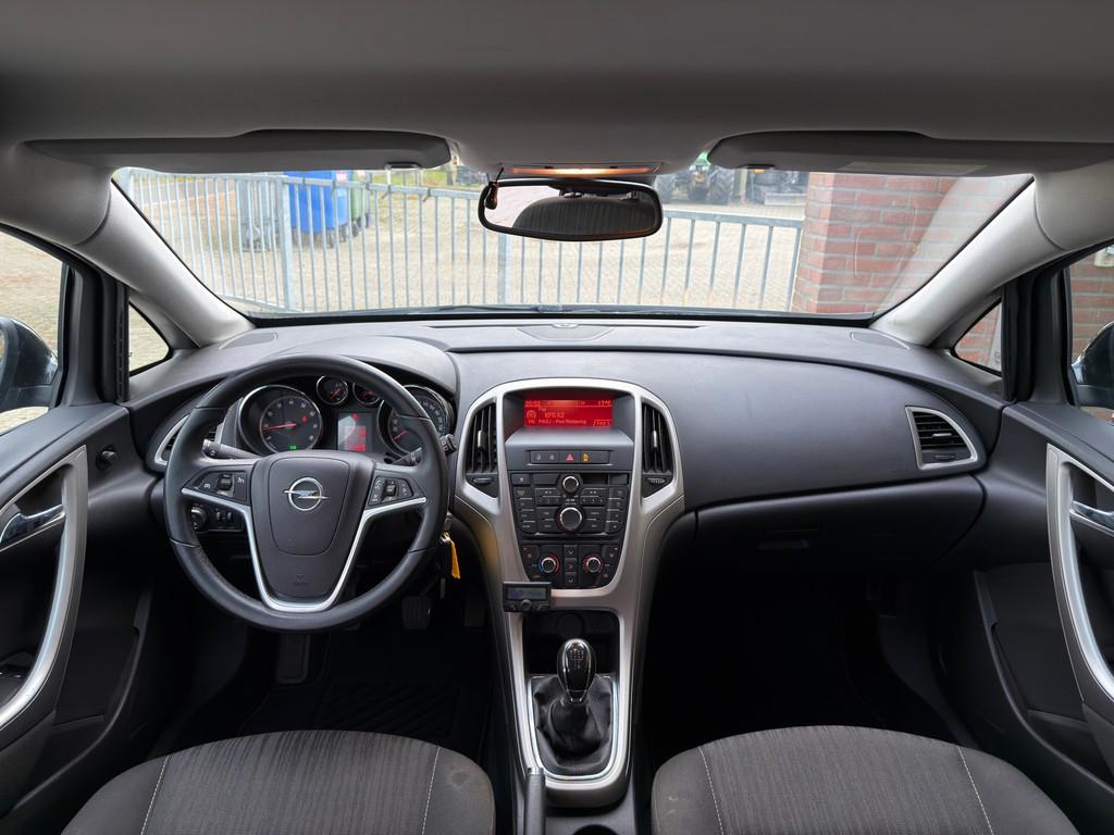 Opel Astra Sports Tourer 1.4 Edition Trekhaak,Airco,Cruise c, Euro 5, Gebruikt, 4 cilinders, Zwart