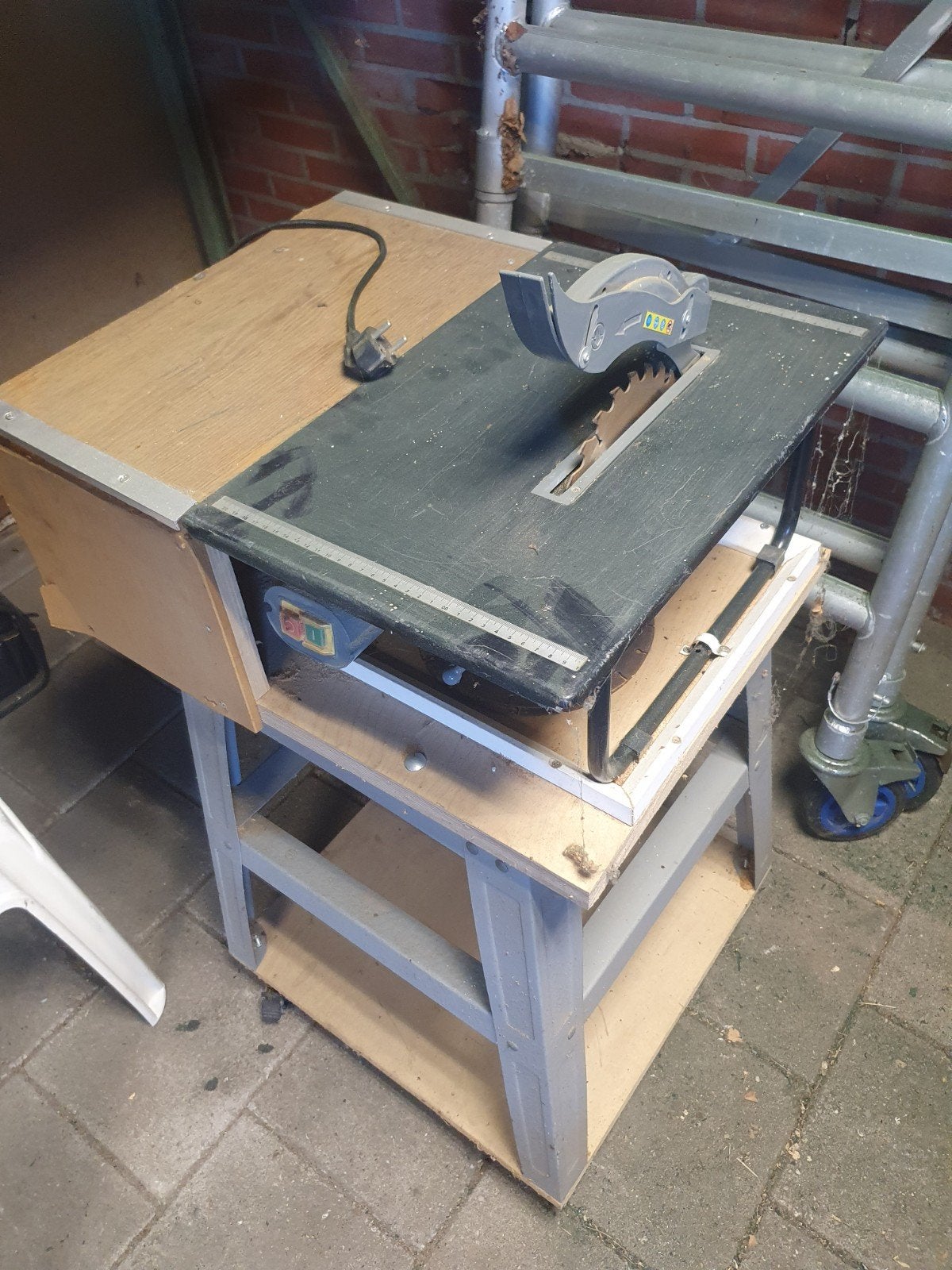 MXPOWER Tafelcirkelzaag 800W - Gebruikt, Doe-het-zelf en Verbouw, Gereedschap | Zaagmachines, Ophalen, Gebruikt, Cirkelzaag, MXPOWER