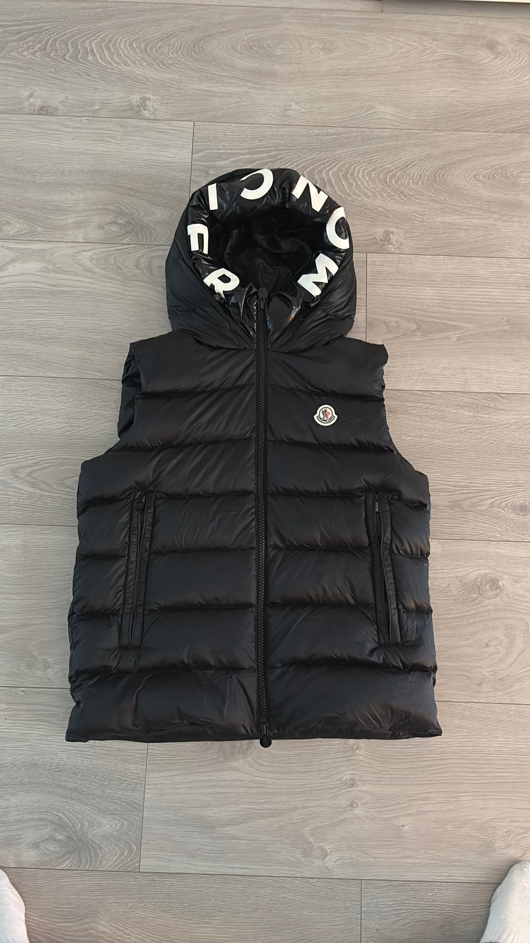Moncler Bodywarmer Zwart Maat M, Kleding | Dames, Bodywarmers, Ophalen, Zo goed als nieuw, Maat 38/40 (M), Zwart